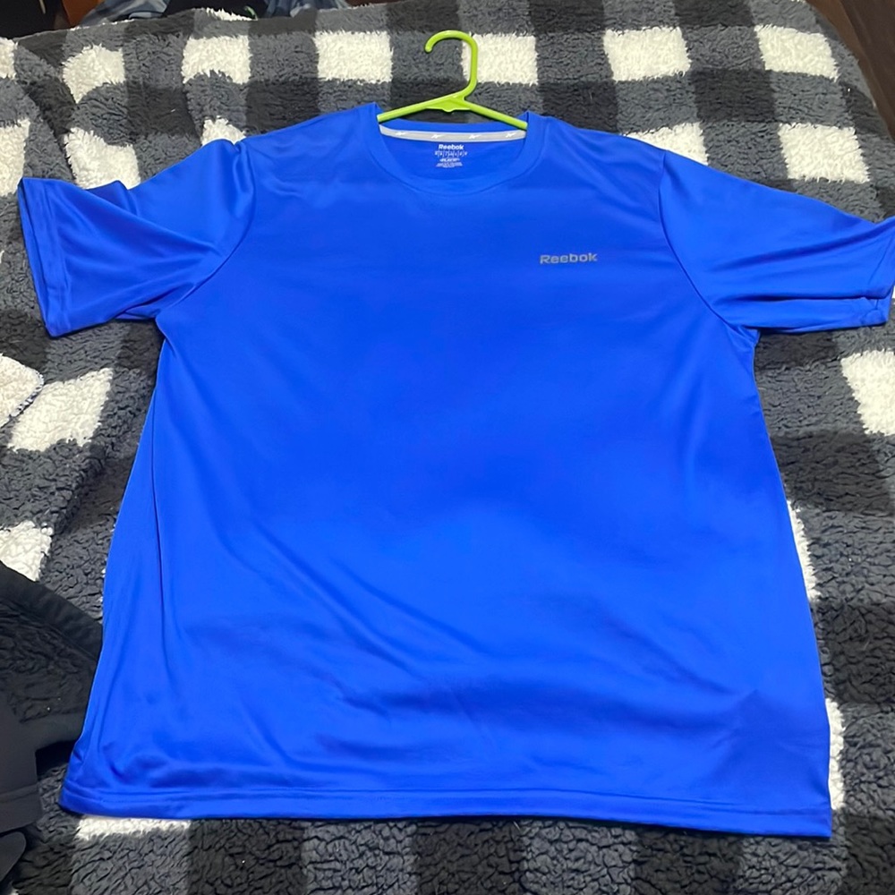 Reebok blue short sleeve shirt, mens medium